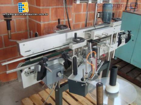 Etiquetadora autom�tica para cartuchos de Bauch Campos