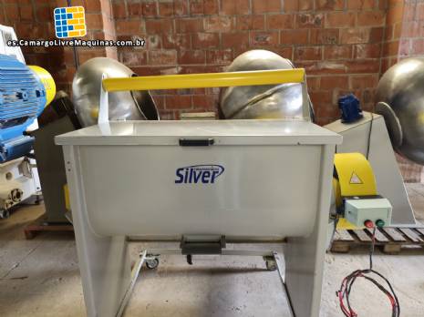 Mezcladora de cinta de acero al carbono color plata