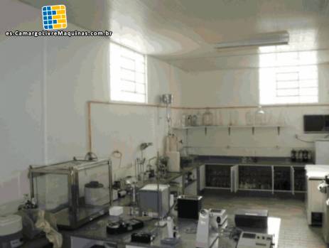 Equipo completo de laboratorio
