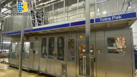 M�quina de llenado as�ptico Tetra Pak A3 con empaquetadora de cart�n 70 y retractiladora de bandejas 51