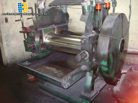 Conjunto de m�quinas para trabajar con goma