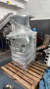 Embutidora al vac�o de acero inoxidable 2000 kg/h Vemag