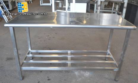 Mesa de acero inoxidable 700 mm x 1500 mm