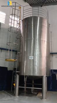 Tanque de almacenamiento de acero inoxidable de 30.000 litros con escalera