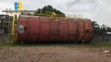 Depsito industrial estratificado 190 m