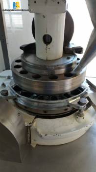 Compresor de c�psulas Manesty de 16 perforaciones