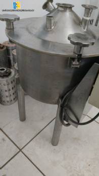 Tanque de embudo encamisado de acero inoxidable con fondo cnico