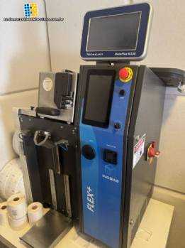 Selladora/prensadora de envases Inobag Flex+, con capacidad para hasta 1.800 paquetes por hora.