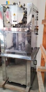 Equipo para dosificaci�n y pasteurizaci�n de cerveza de barril y lavadora/etiquetadora de botellas.