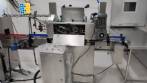 Lnea para llenado de salmuera, insercin manual de producto y taponado automtico