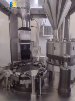 Llenadora automtica de cpsulas NJP 1200
