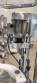 Enroscadora de botellas y tarros con sistema automtico de alimentacin de tapones