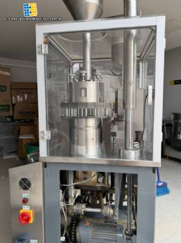 Encapsuladora autom�tica de c�psulas CETRO, 12.000 c�psulas por hora.