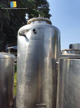 Tanque de almacenamiento de acero inoxidable de 1000 litros.