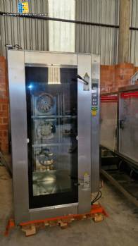Horno turbo programable de acero inoxidable, alimentado por gas.