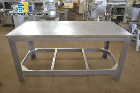 mesa de acero inoxidable