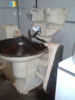 Cortadora con capacidad de 130 litros con eje completo Cortadora con capacidad de 130 litros con eje completo