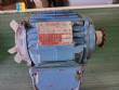 Motor de inducci�n trif�sico WEG de 1 HP
