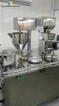 Encapsuladora semiautomática para suplementos en cápsulas duras de Ferriti Encapsuladora semiautomática para suplementos en cápsulas duras de Ferriti