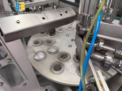Máquina rotativa automática de llenado, dosificación y sellado para vasos de comunión y vasos pequeños Tambflex Máquina rotativa automática de llenado, dosificación y sellado para vasos de comunión y vasos pequeños Tambflex
