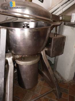 Procesador de alimentos industrial 70 L tipo Geiger Procesador de alimentos industrial 70 L tipo Geiger